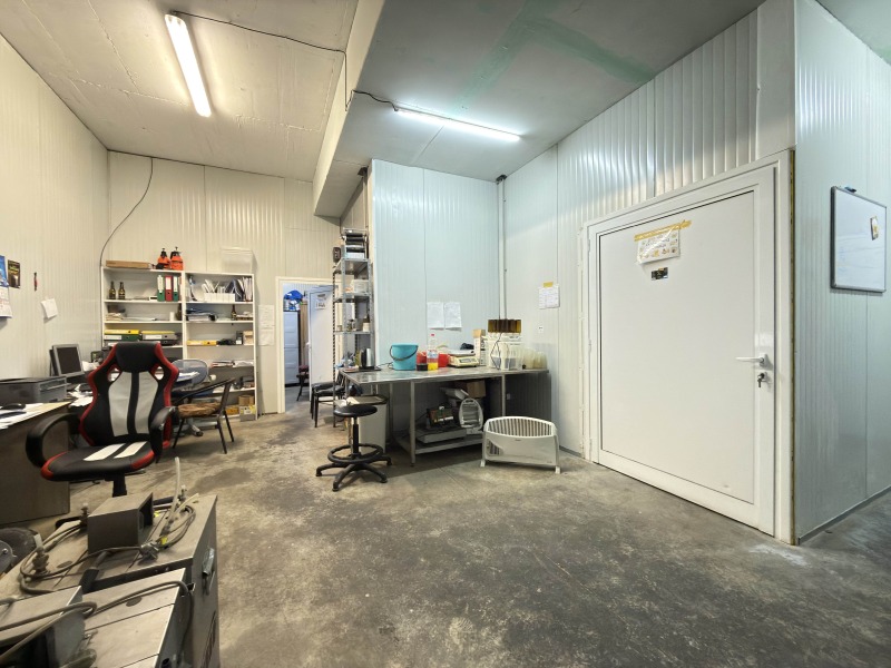 Дава под наем ПРОМ. ПОМЕЩЕНИЕ, гр. София, м-т Детски град, снимка 9 - Производствени сгради - 52990803