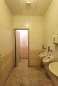 Под наем МЯСТО, град Русе, Промишлена зона - Запад • 970 € / 1897.16 лв. • 72390781 7