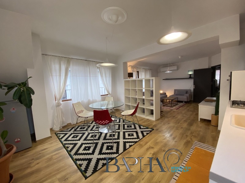 Zu vermieten  2 Schlafzimmer Warna , Zentar , 100 qm | 20515583 - Bild [4]