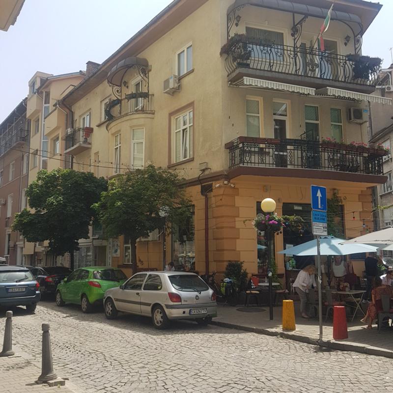 Дава под наем МАГАЗИН, гр. София, Център, снимка 2 - Магазини - 53626191