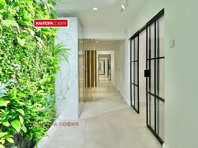 Дава под Наем ОФИС в град София, Център - 160 кв.м / 2 200 € » 4 302.83 лв., КАНТОРА СОФИЯ
