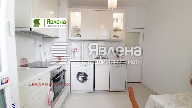Te huur  Studio Sofia , Ljulin 10 , 50 m² | 98494168 - afbeelding [4]