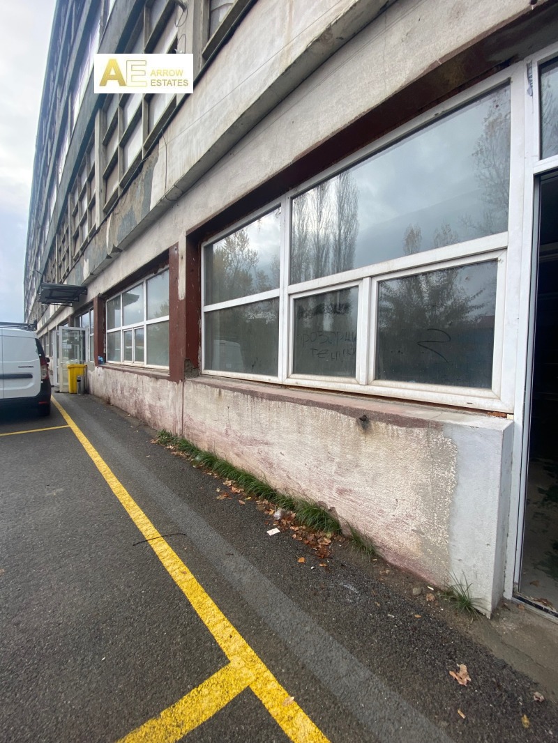 Дава под наем ПРОМ. ПОМЕЩЕНИЕ, гр. София, Център, снимка 3 - Производствени сгради - 52474071