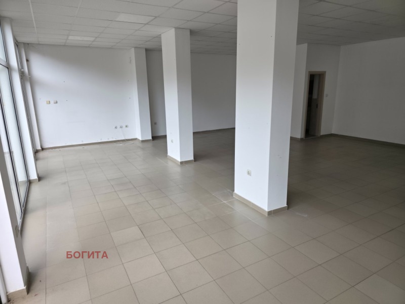 Дава под Наем МАГАЗИН в град Стара Загора, Била - 110 кв.м / 600 € » 1 173.50 лв., БОГИТА
