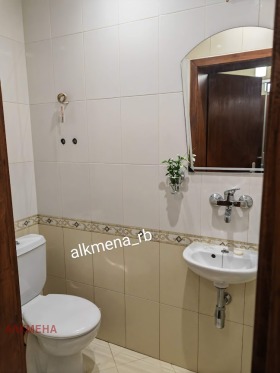 2 makuuhuonetta Borovo, Sofia 6
