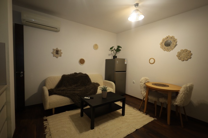 Дава под наем 2-СТАЕН, гр. Варна, м-т Евксиноград