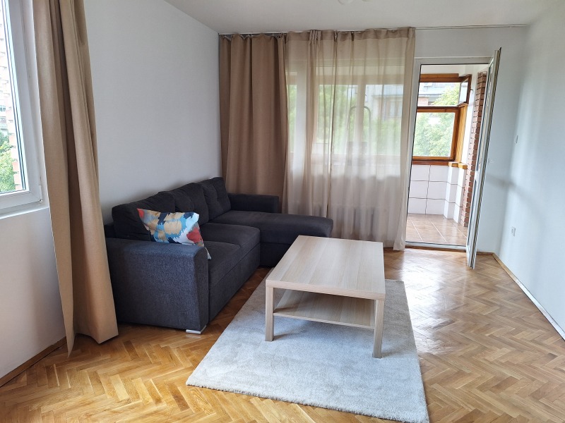 A louer  3 chambres Sofia , Iztok , 120 m² | 36679979
