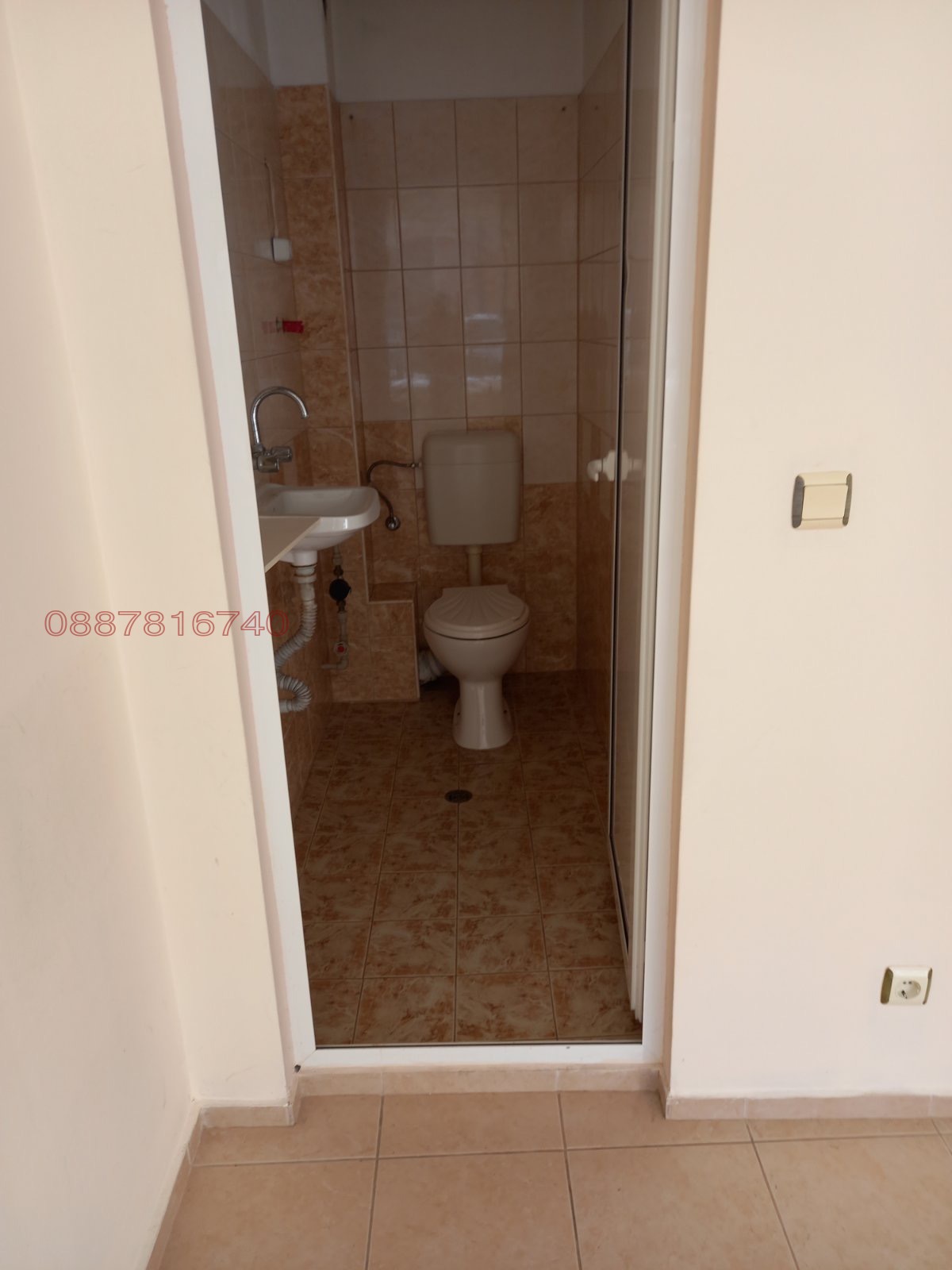 Дава под наем ОФИС, гр. Варна, Зимно кино Тракия, снимка 4 - Офиси - 54194840