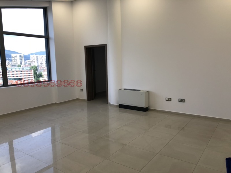 Vuokrattavana  Toimisto Sofia , Gotse Deltšev , 177 neliömetriä | 80456126 - kuva [5]