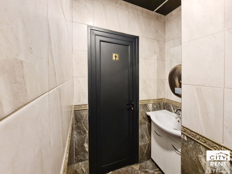 Дава под наем МАГАЗИН, гр. Велико Търново, Център, снимка 13 - Магазини - 52646915