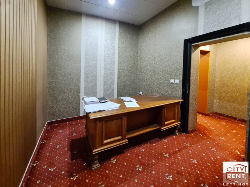 Дава под наем МАГАЗИН, гр. Велико Търново, Център, снимка 10 - Магазини - 52646915