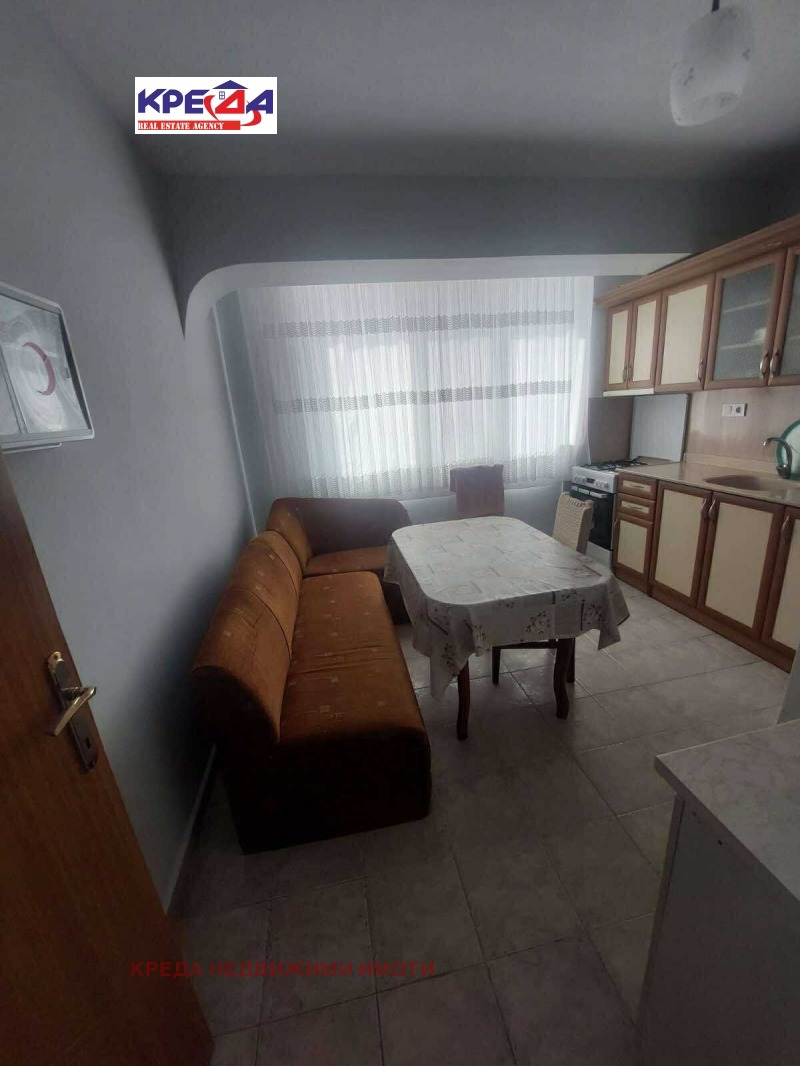 Zu vermieten  2 Schlafzimmer Kardschali , Wazroschdenzi , 65 qm | 26051494 - Bild [3]
