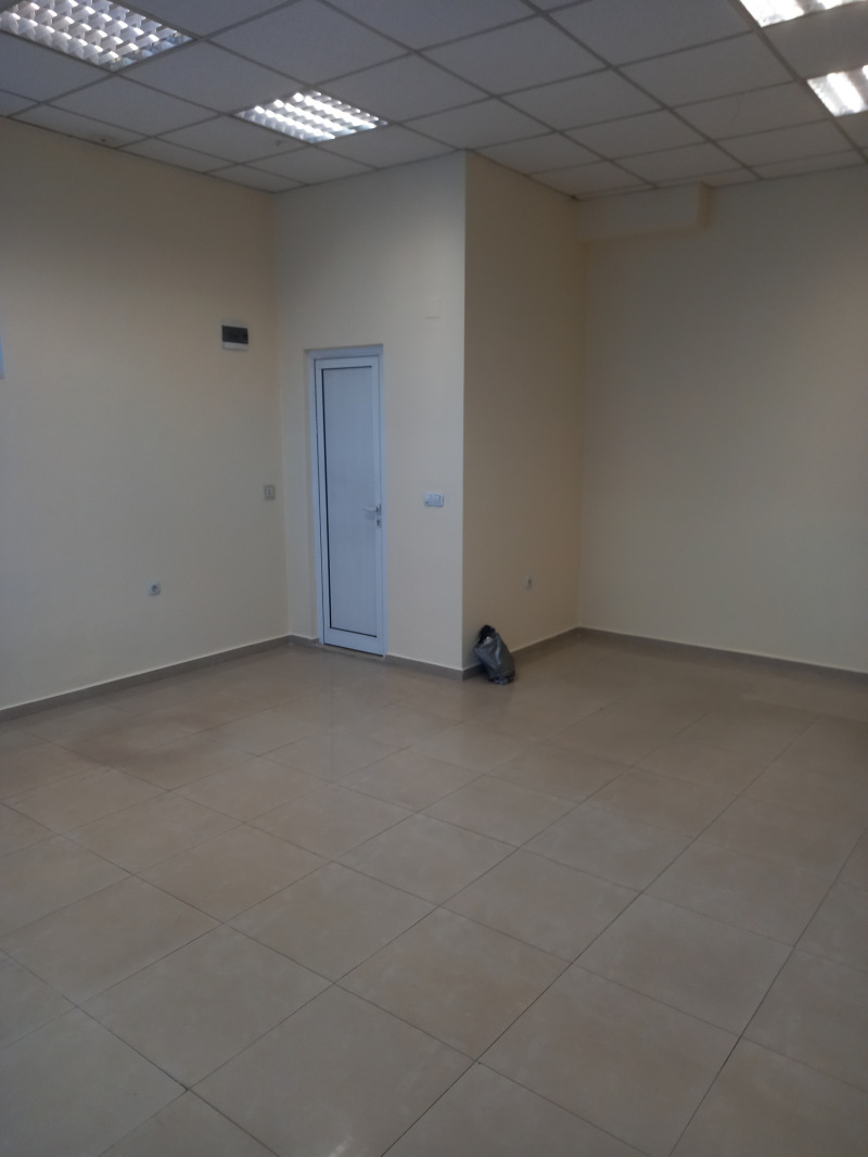Дава под наем МАГАЗИН, гр. Стара Загора, ОРБ, снимка 5 - Магазини - 53140224