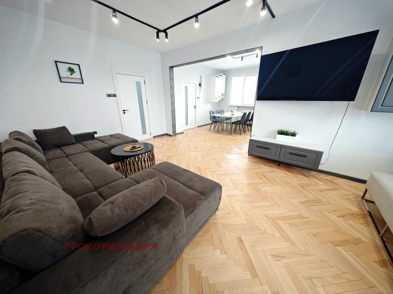 Дава под наем 3-СТАЕН, гр. София, Докторски паметник