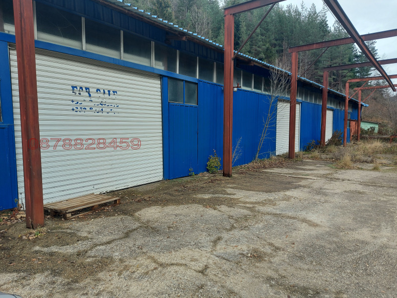 Дава под наем ПРОМ. ПОМЕЩЕНИЕ, гр. Смолян, Средок, снимка 4 - Производствени сгради - 52781177