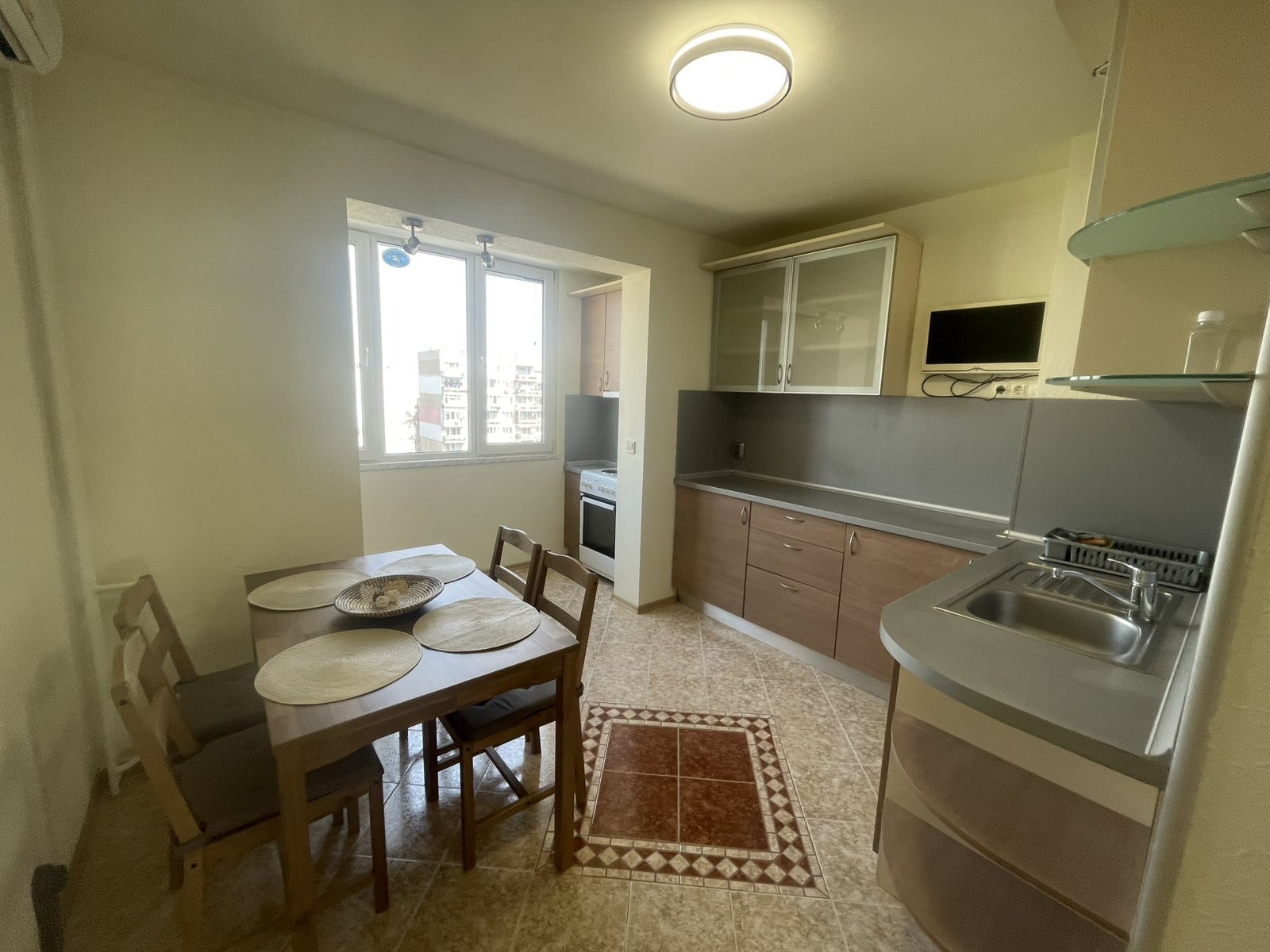 Дава под наем 3-СТАЕН, гр. София, Люлин 2