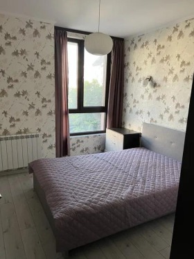 1 quarto Krastova vada, Sofia
