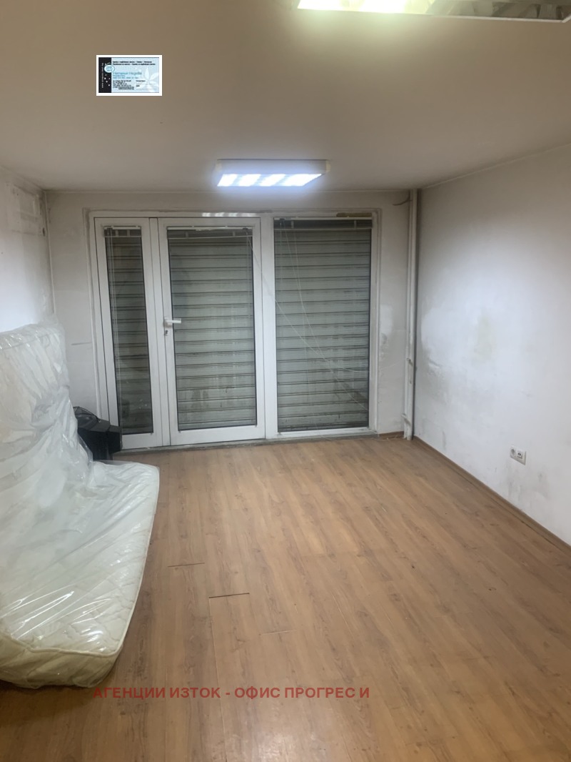 De inchiriat  Garaj Sofia , Oboriște , 28 mp | 96161961 - imagine [3]