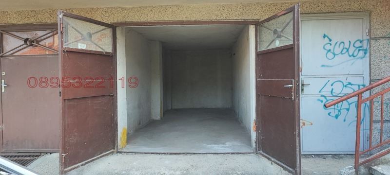 Дава под наем СКЛАД, гр. Русе, Широк център, снимка 2 - Складове - 52779321