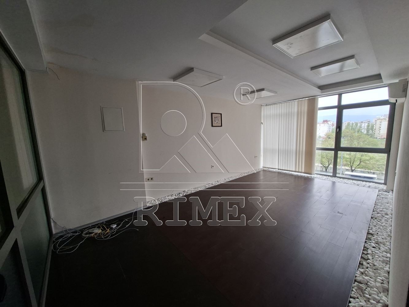 Дава под наем ОФИС, гр. Пловдив, Център, снимка 5 - Офиси - 54273887