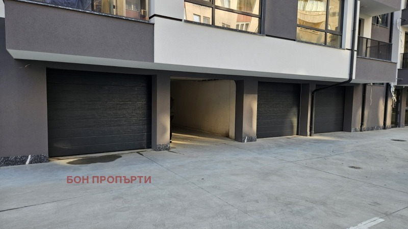 Дава под Наем ГАРАЖ в град София, Център - 18 кв.м / 180 € » 352.05 лв., БОН ПРОПЪРТИ
