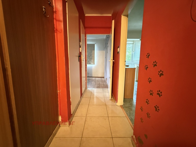 Vuokrattavana  1 makuuhuone Sofia , Mladost 1A , 65 neliömetriä | 27434040