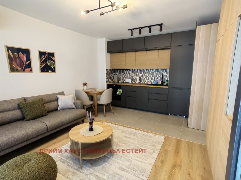 De inchiriat  1 dormitor Sofia , Bâcston , 66 mp | 34011018