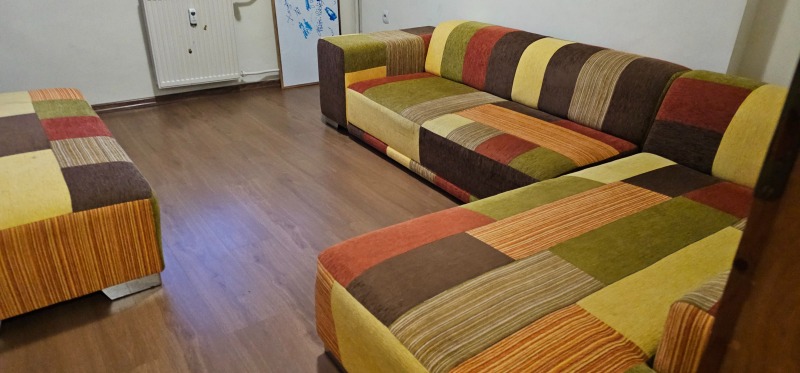 Дава под Наем 4-СТАЕН в град Перник, Център - 110 кв.м / 500 € » 977.92 лв., ПРЕСТИЖ