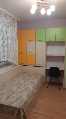 1 quarto Nadejda 1, Sofia 15