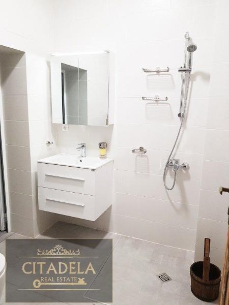 Издаје се  2 спаваће собе Софија , Центар , 103 м2 | 44102638 - слика [13]