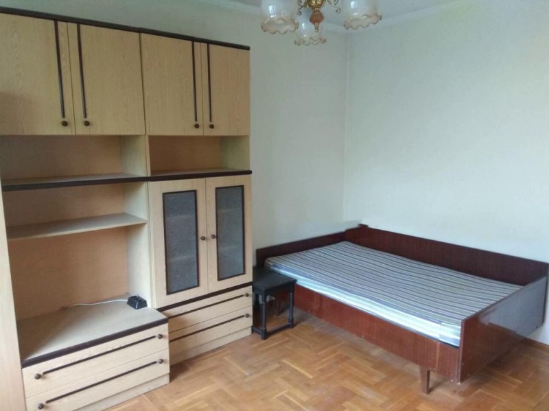 De inchiriat  2 dormitoare Sofia , Ivan Vazov , 84 mp | 63889061 - imagine [3]