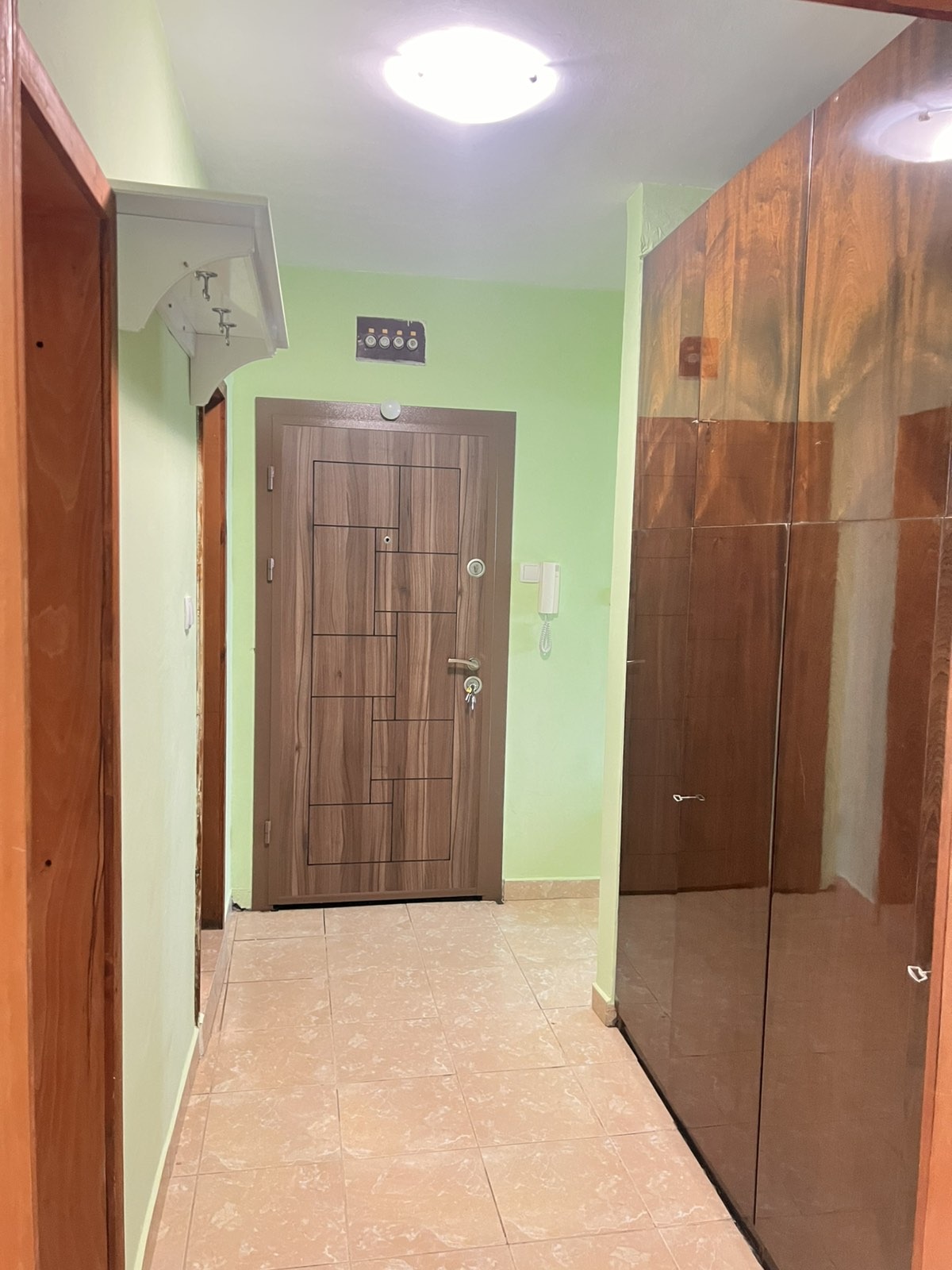 Дава под наем 4-СТАЕН, гр. Перник, Център, снимка 12 - Апартаменти - 53444079