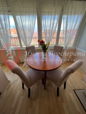 2 makuuhuonetta Tsentar, Sofia