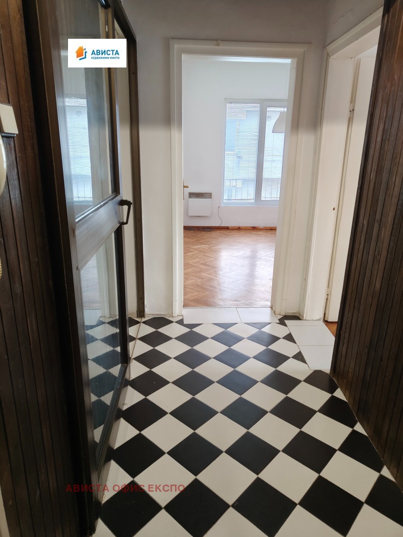 Дава под наем 3-СТАЕН, гр. София, Център, снимка 6 - Апартаменти - 53451383