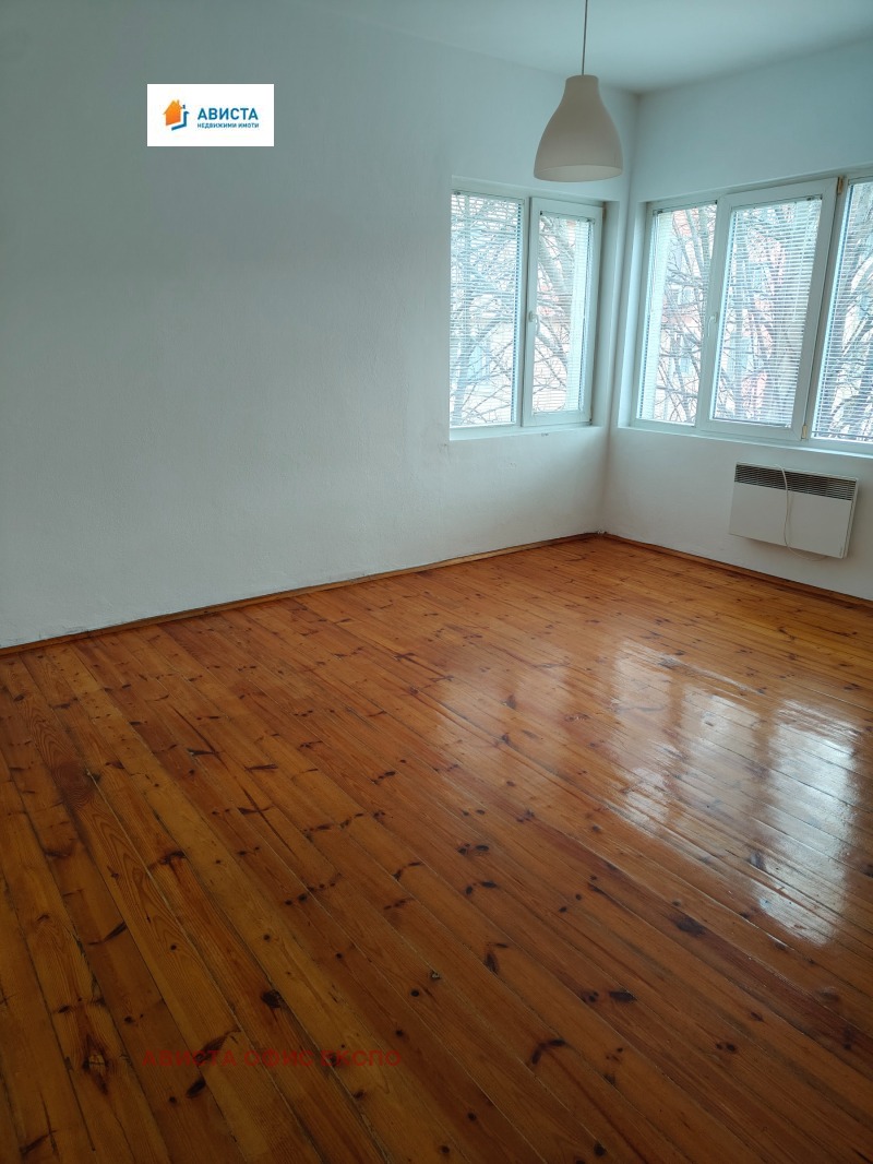 Дава под наем  3-стаен град София , Център , 93 кв.м | 82540291