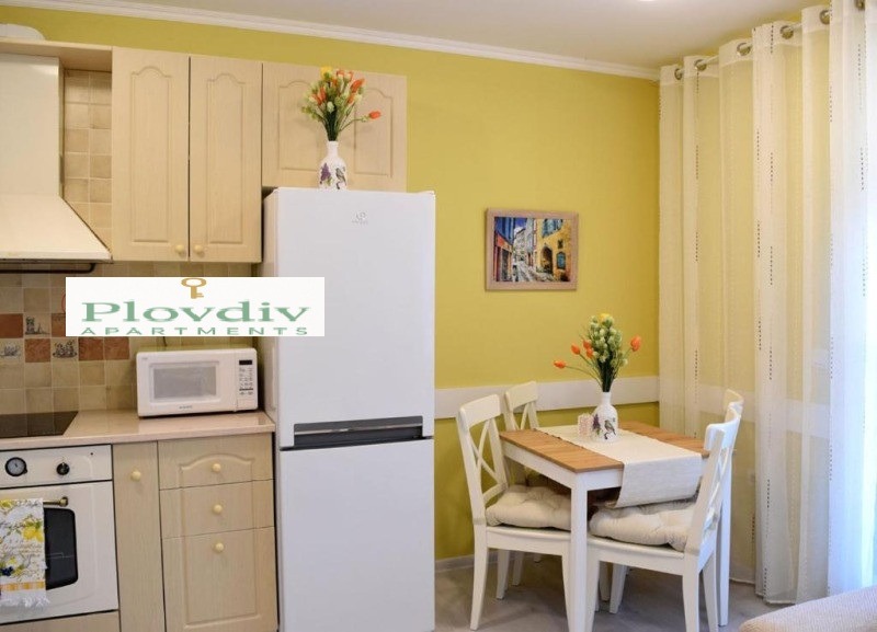 Zu vermieten  1 Schlafzimmer Plowdiw , Zentar , 65 qm | 51060819 - Bild [7]