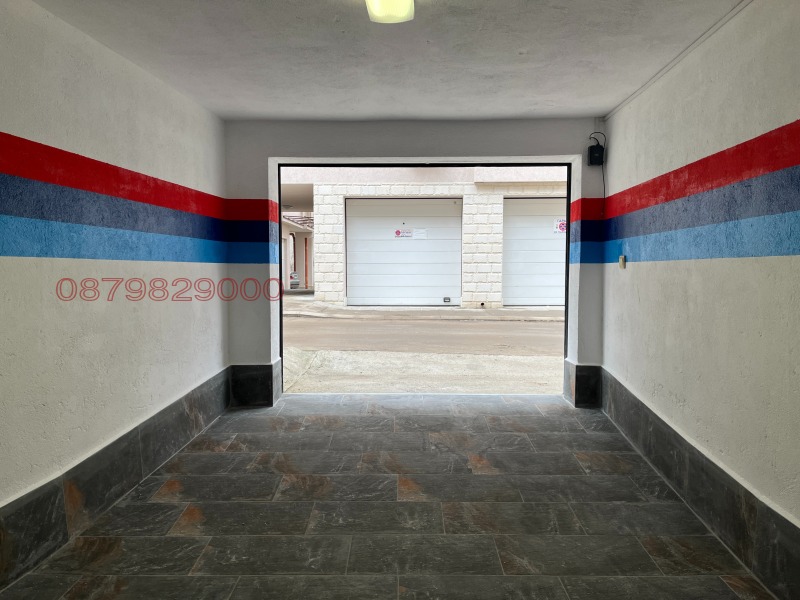 Дава под наем ГАРАЖ, ПАРКОМЯСТО, гр. Варна, Цветен квартал, снимка 2 - Гаражи и паркоместа - 53186390