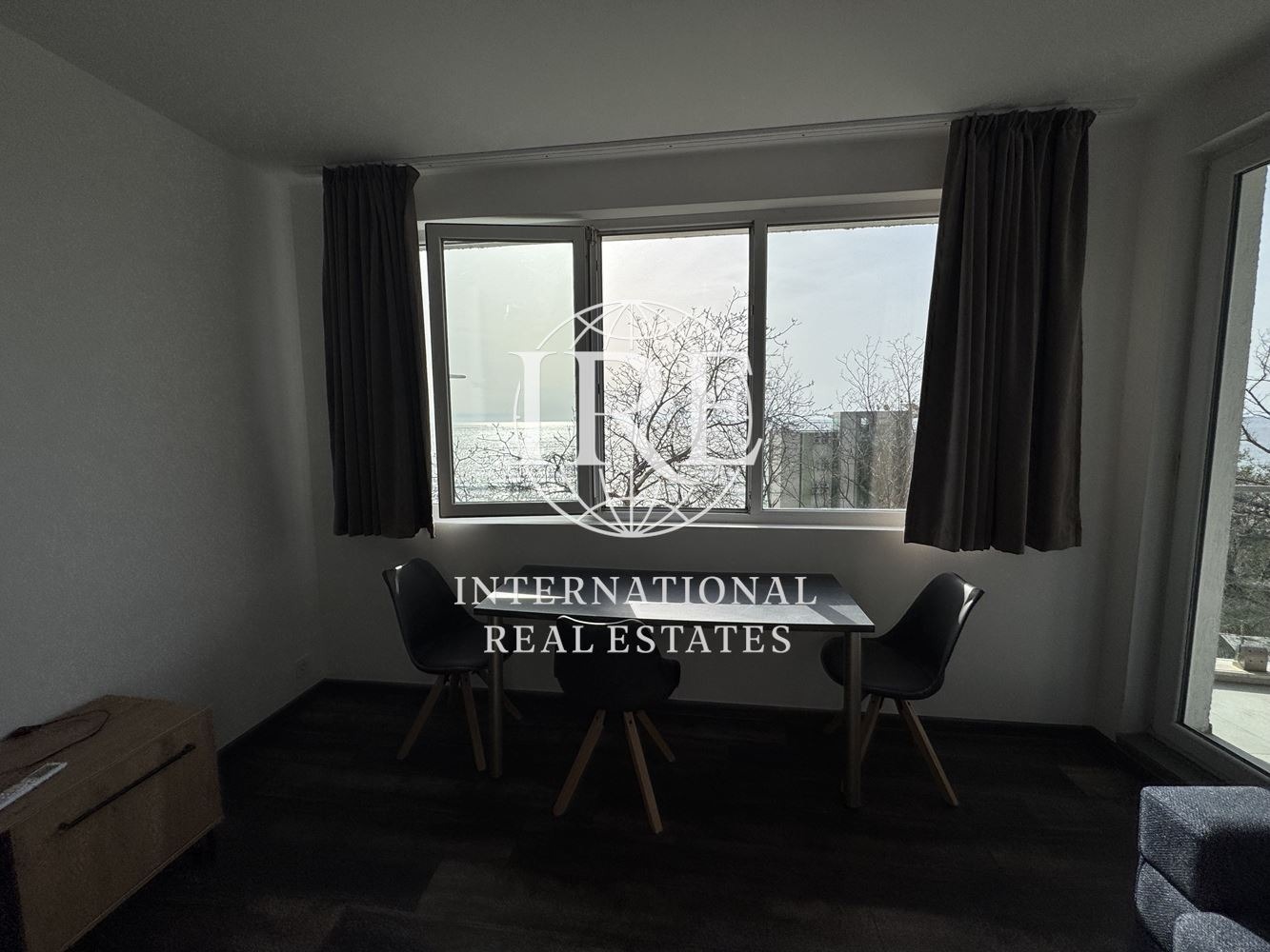 Дава под наем 2-СТАЕН, гр. Варна, м-т Ален мак, снимка 12 - Апартаменти - 54219483