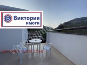 1 quarto Asenov, Veliko Tarnovo 9