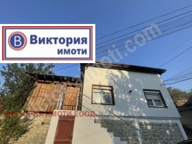 1 dormitorio Asenov, Veliko Tarnovo 4