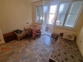 Studie Tsentar, Stara Zagora