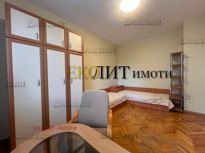 En renta  2 dormitorios Sofia , Jipodruma , 80 metros cuadrados | 60643767 - imagen [5]