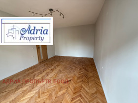 2 bedroom Tsentar, Sofia 9