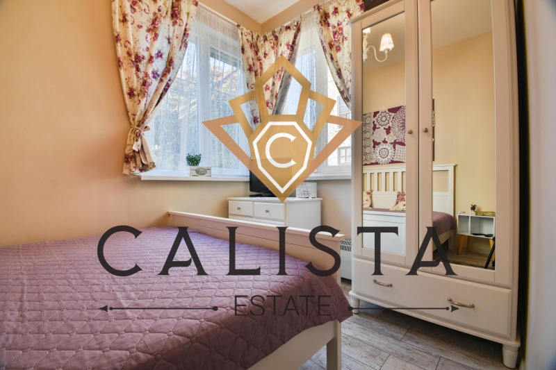 Издаје се  2 спаваће собе Софија , Центар , 70 м2 | 10232875 - слика [9]