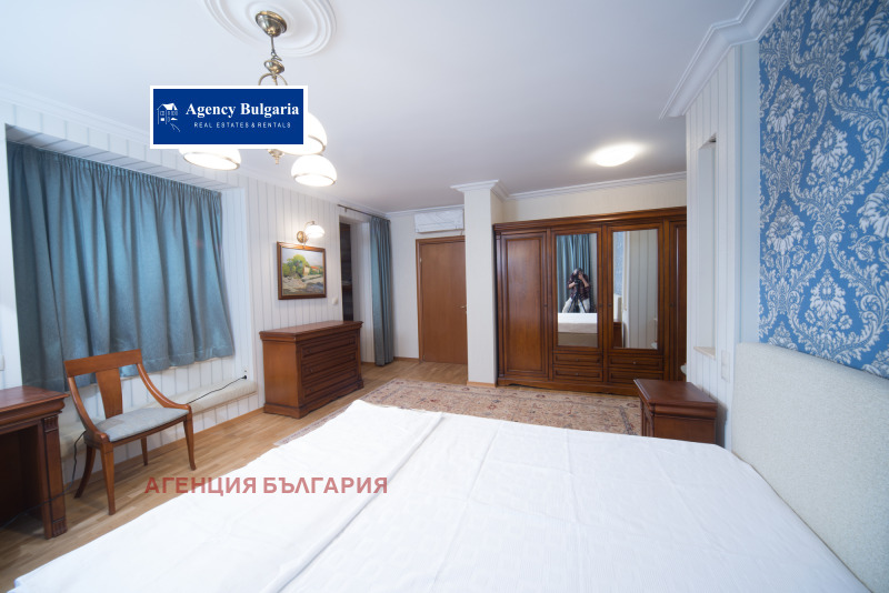 Do wynajęcia  3 sypialnie Sofia , Centar , 150 mkw | 81508130 - obraz [13]