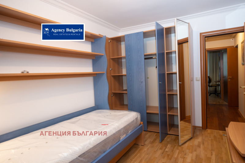 Do wynajęcia  3 sypialnie Sofia , Centar , 150 mkw | 81508130 - obraz [17]