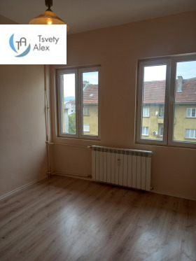 ���� ��� ���� 3-����� | Imot.bg � ����� ������ 8
