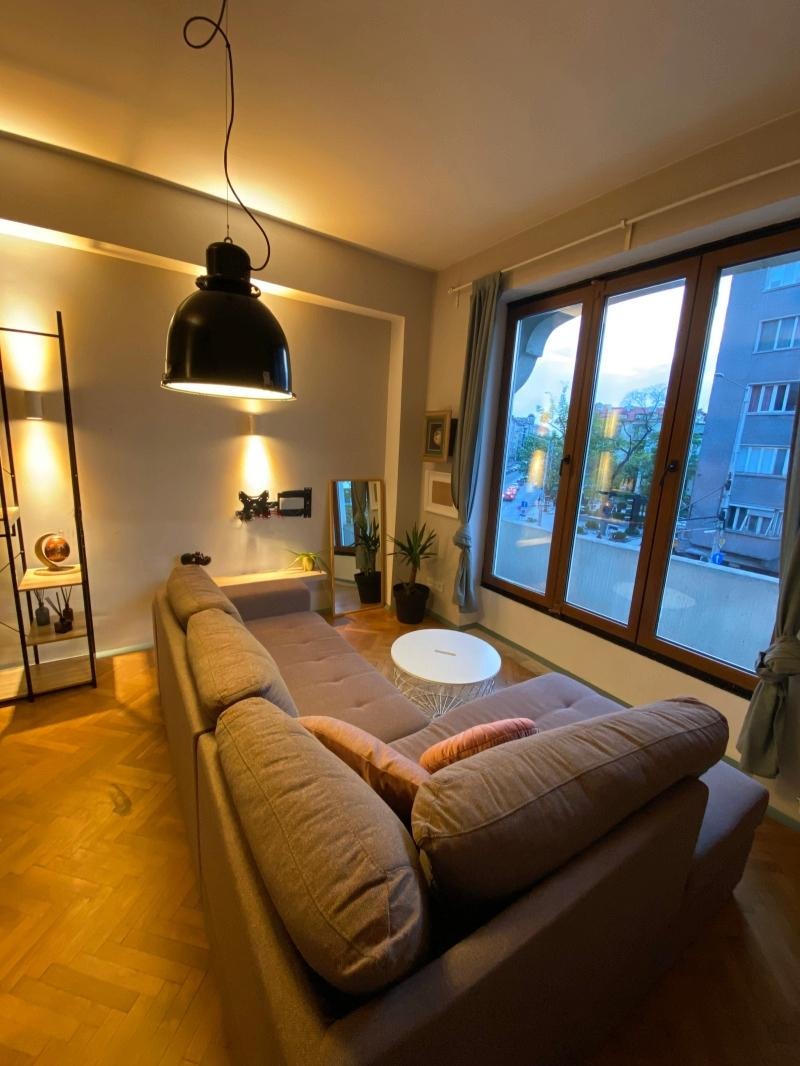 Издаје се  1 спаваћа соба Софија , Центар , 60 м2 | 17440544 - слика [2]
