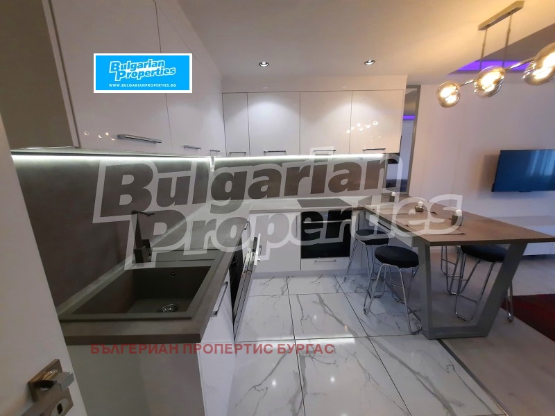 Дава под наем 3-СТАЕН, гр. Бургас, Изгрев, снимка 2 - Апартаменти - 53161937