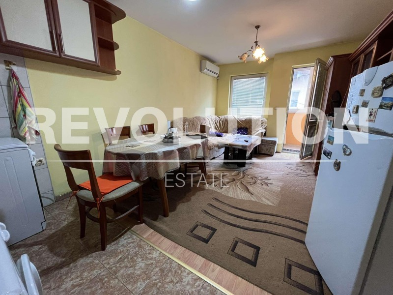 Дава под нем  2-стаен, град Варна, Лятно кино Тракия •  350 EUR • ID 15251259 — holmes.bg - [1] 